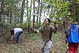 Brigáda loukařů v lese a na hřišti v Kadově